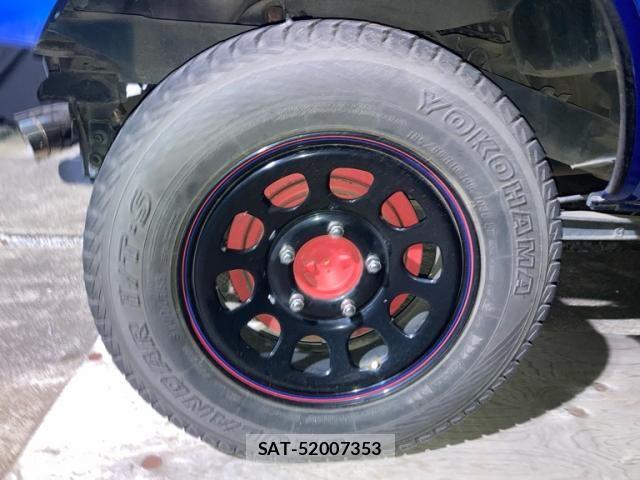 Suzuki JIMNY 2011-12 8666317-4