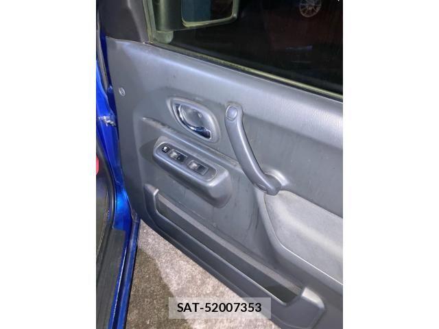 Suzuki JIMNY 2011-12 8666317-7