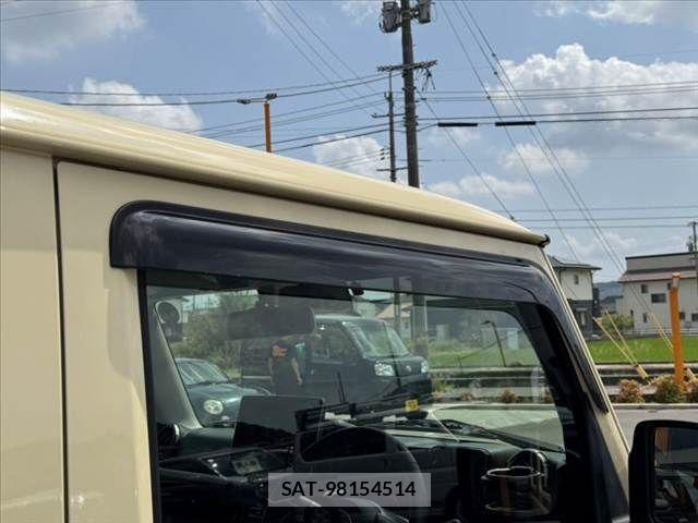 Suzuki JIMNY 2023-05 8685753-27