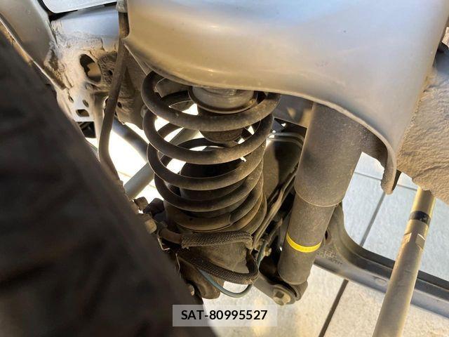 Suzuki JIMNY 2023-03 8685752-19