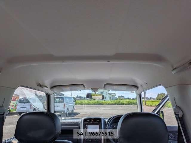 Suzuki JIMNY 2011-02 8742999-14