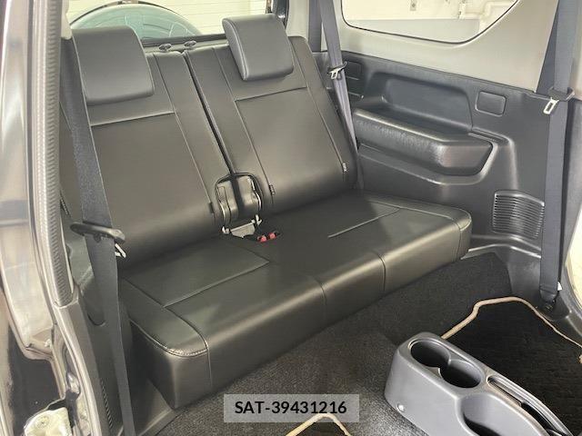 Suzuki JIMNY 2018-05 8742994-13