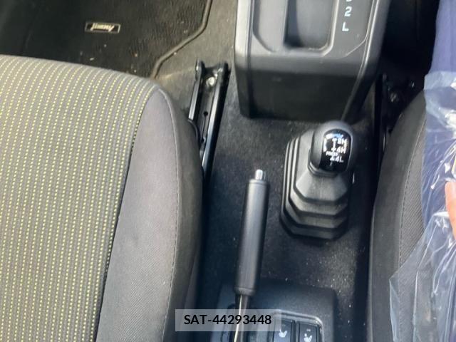 Suzuki JIMNY 2021-11 8742987-23