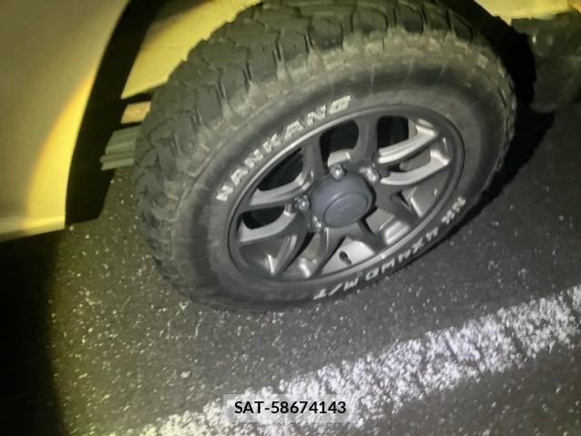 Suzuki JIMNY 2022-04 8742960-2