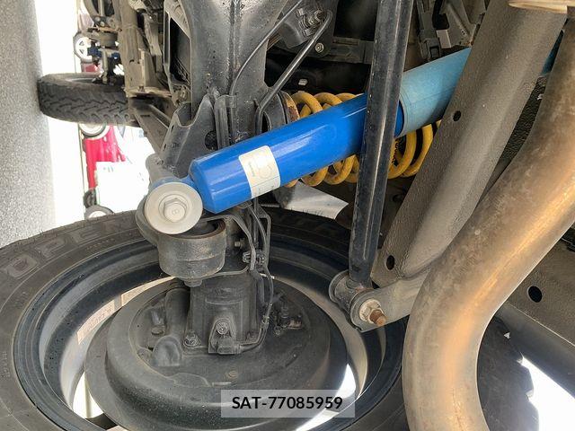 Suzuki JIMNY 2019-04 8742974-27