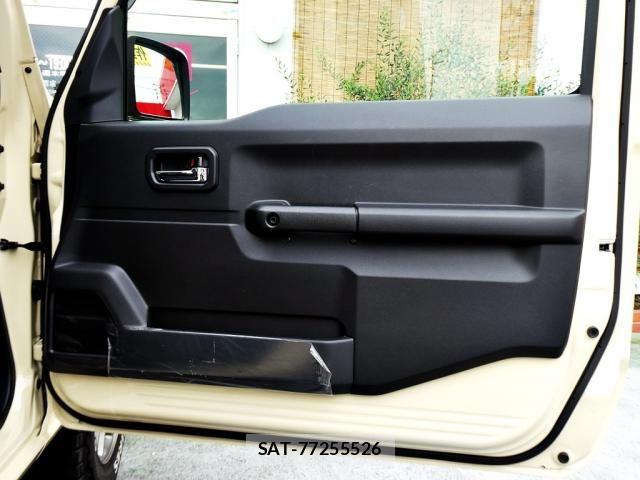 Suzuki JIMNY 2023-03 8742962-12