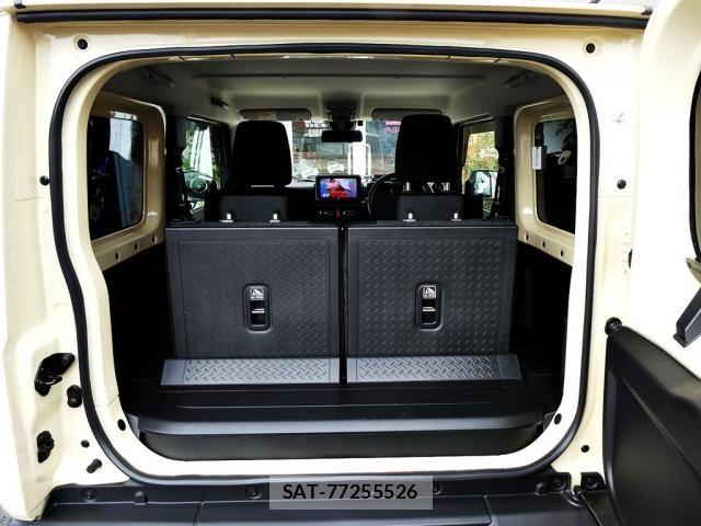 Suzuki JIMNY 2023-03 8742962-15