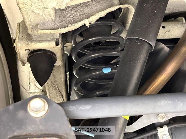 Suzuki JIMNY 2023-10 8780683-19