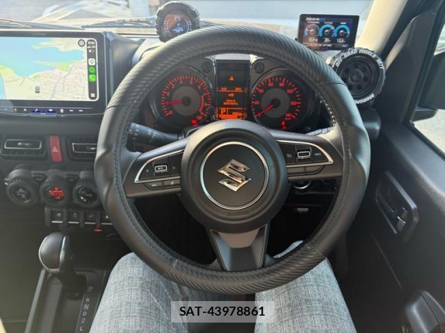 Suzuki JIMNY 2025-10 8780682-11