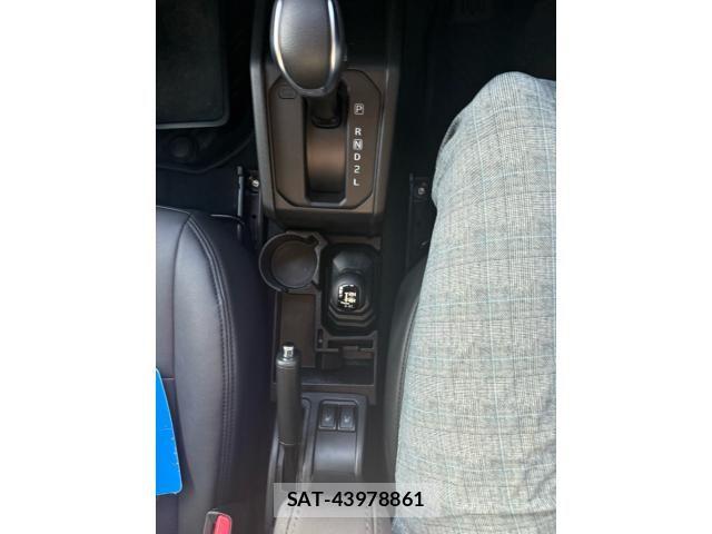 Suzuki JIMNY 2025-10 8780682-17