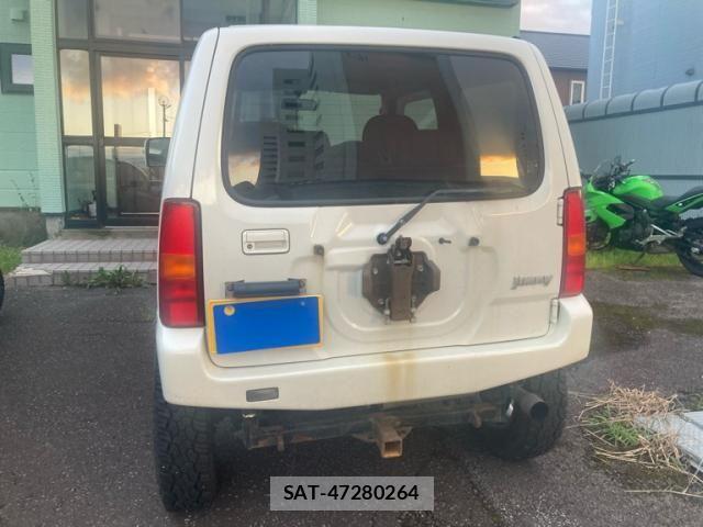 Suzuki JIMNY 2010-01 8780696-3