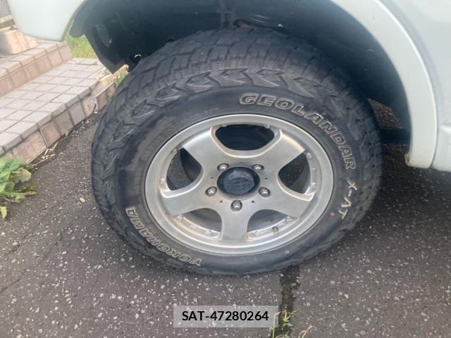 Suzuki JIMNY 2010-01 8780696-5