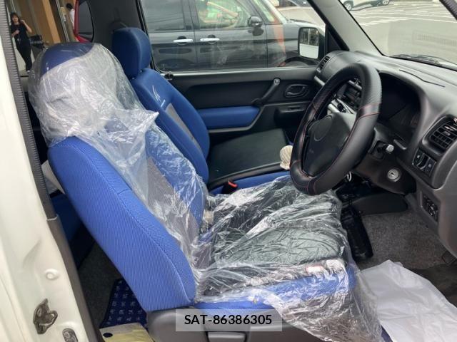 Suzuki JIMNY 2002-05 8780698-15