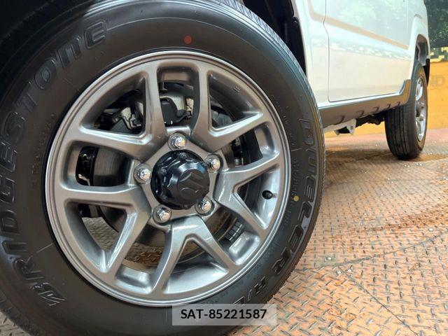 Suzuki JIMNY 2026-07 8780667-12