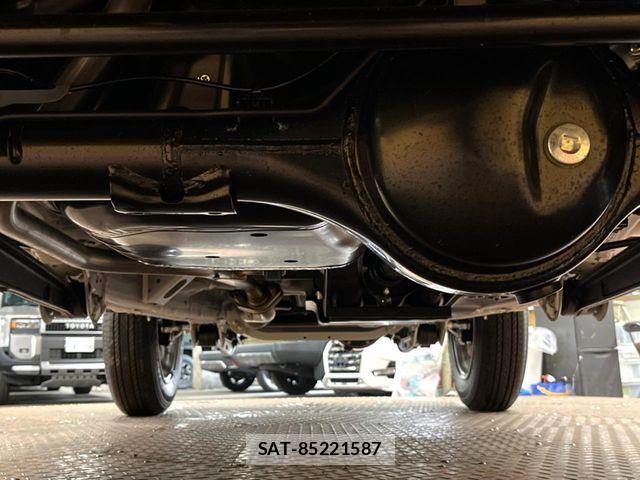 Suzuki JIMNY 2026-07 8780667-19