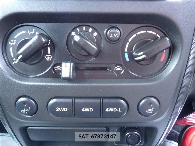 Suzuki JIMNY 2007-04 8829658-6