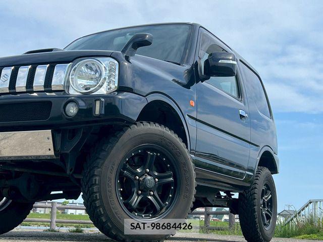 Suzuki JIMNY 2009-11 8829656-10
