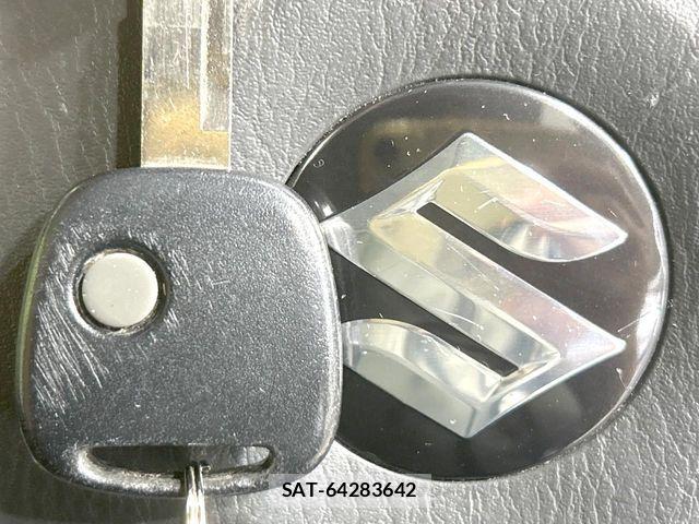 Suzuki JIMNY 2013-08 8829655-6