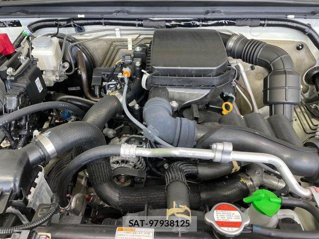 Suzuki JIMNY 2023-05 8829634-18