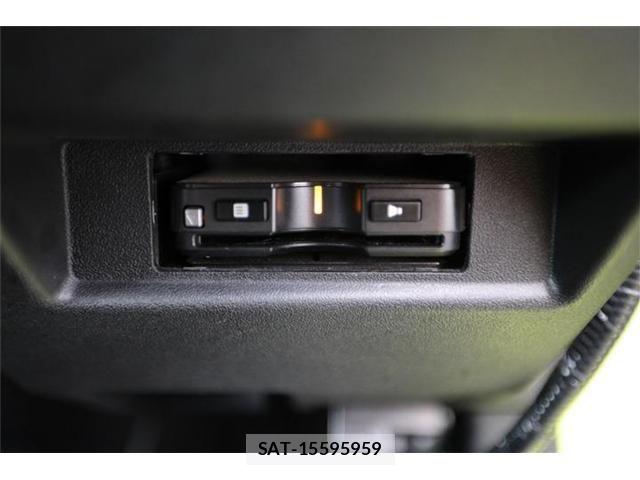 Suzuki JIMNY 2018-07 8829643-17