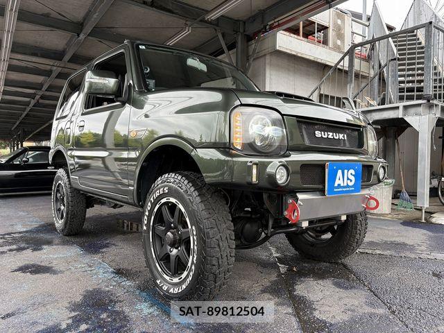 Suzuki JIMNY 2018-01 8829654-11