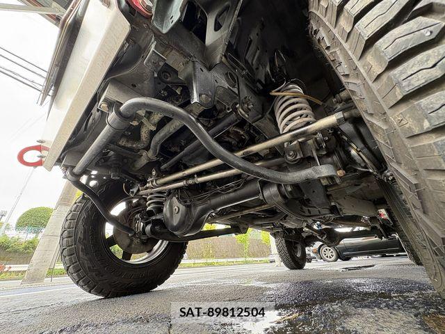 Suzuki JIMNY 2018-01 8829654-17
