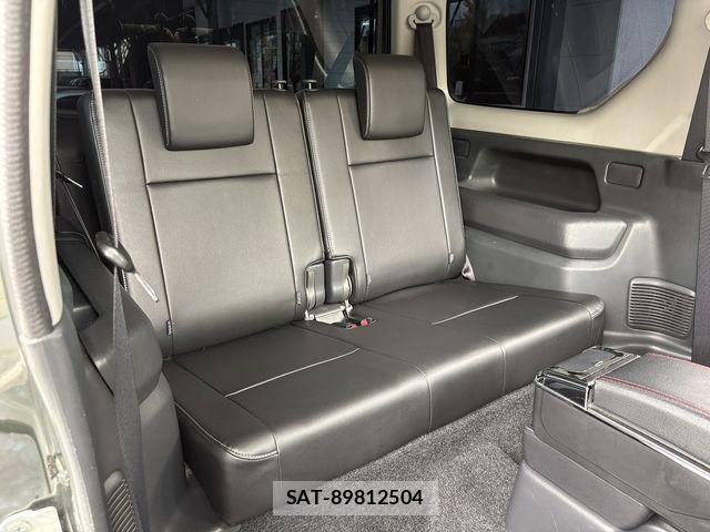Suzuki JIMNY 2018-01 8829654-26