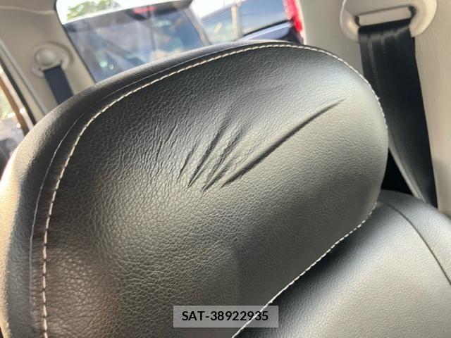 Suzuki JIMNY 2011-11 8829657-11