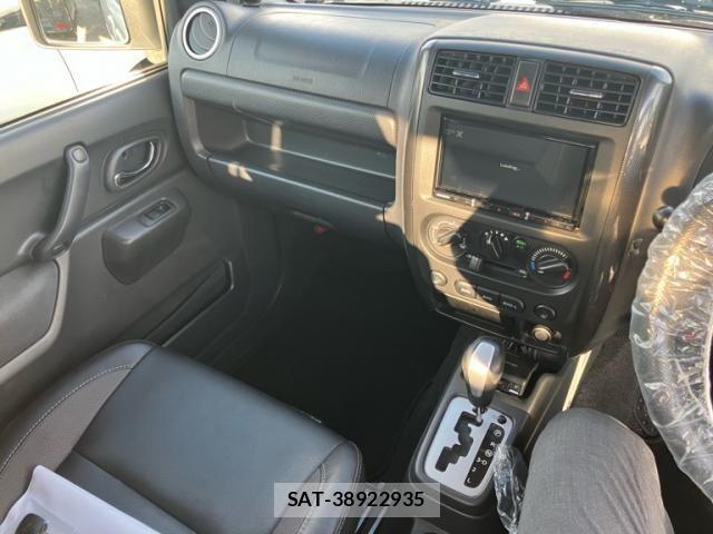 Suzuki JIMNY 2011-11 8829657-14