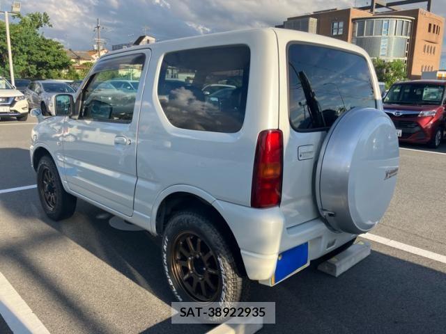 Suzuki JIMNY 2011-11 8829657-5