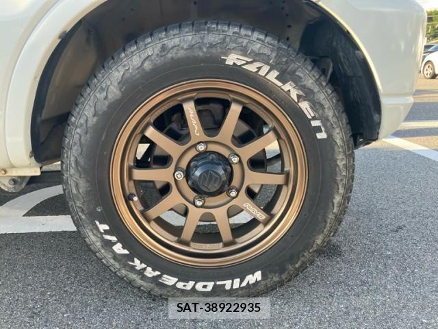 Suzuki JIMNY 2011-11 8829657-6