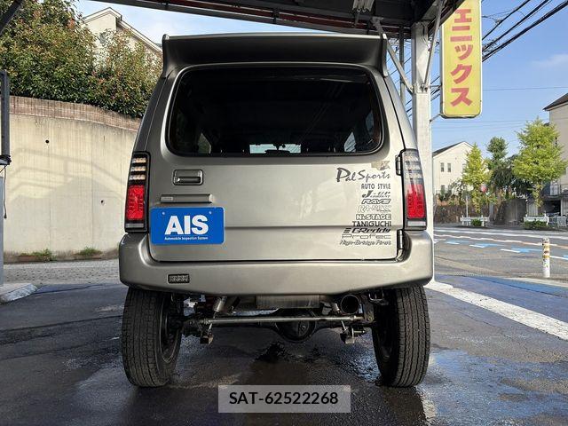 Suzuki JIMNY 2016-03 8829652-14