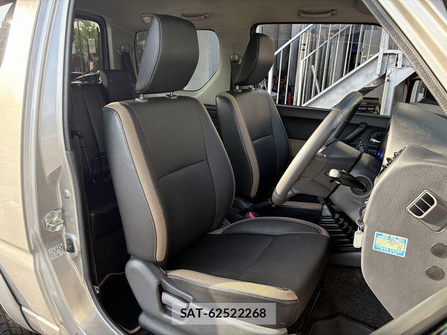 Suzuki JIMNY 2016-03 8829652-28