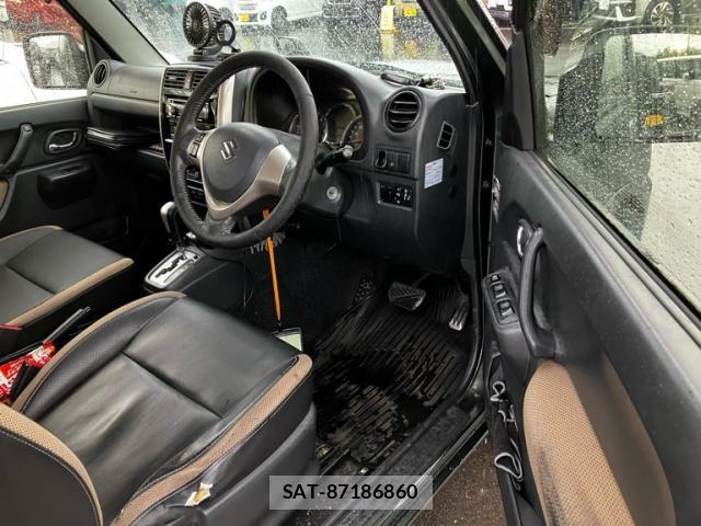 Suzuki JIMNY 2016-02 8849444-10