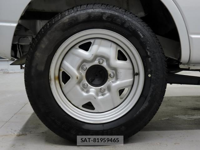 Suzuki JIMNY 2005-01 8849448-13