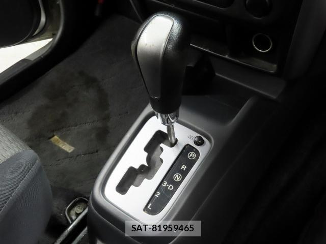 Suzuki JIMNY 2005-01 8849448-24