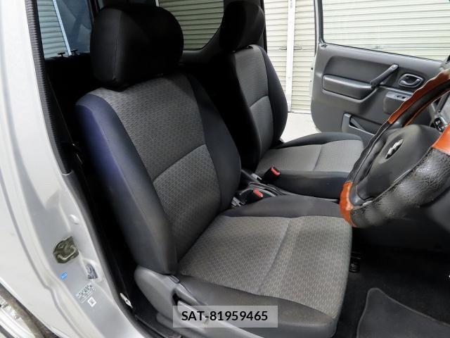Suzuki JIMNY 2005-01 8849448-25