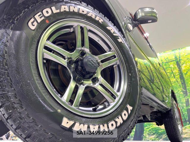 Suzuki JIMNY 2015-01 8849440-12