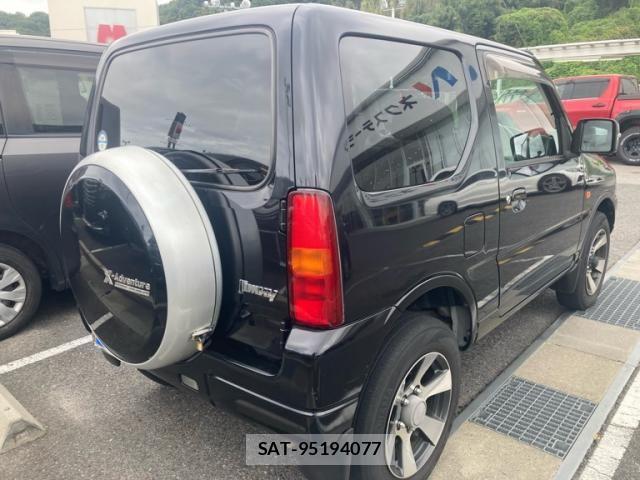 Suzuki JIMNY 2011-12 8849445-10