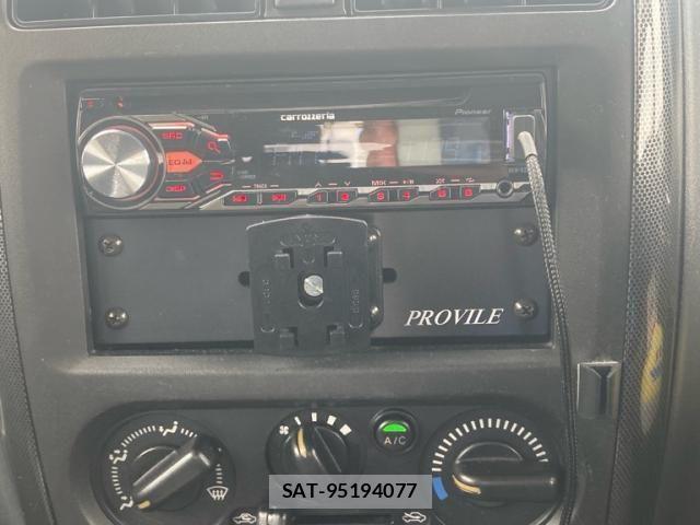 Suzuki JIMNY 2011-12 8849445-17