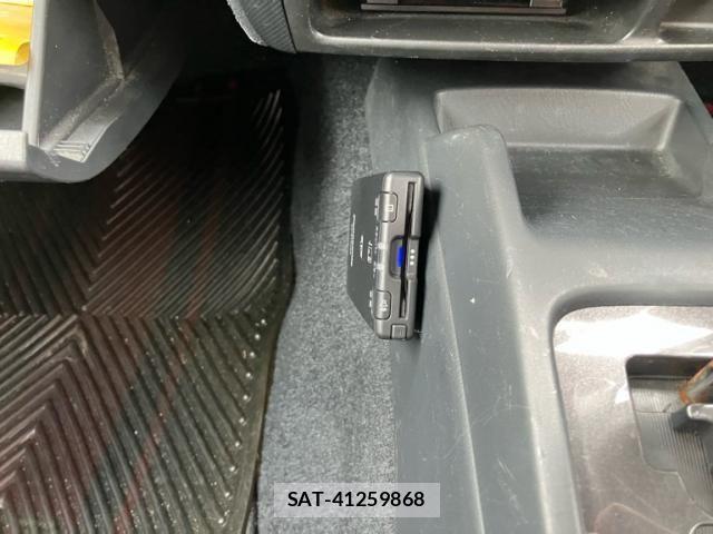Suzuki JIMNY 2008-12 8849446-14