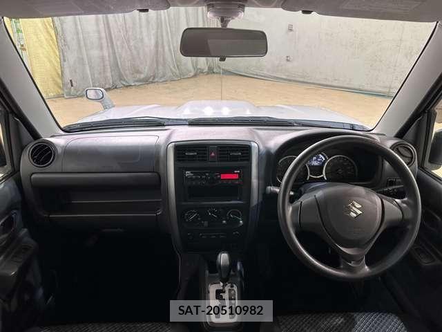 Suzuki JIMNY 2015-09 8849443-12