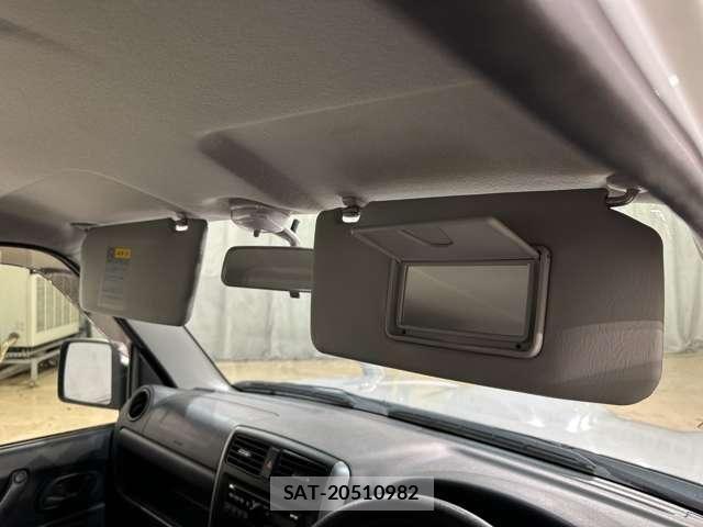 Suzuki JIMNY 2015-09 8849443-16