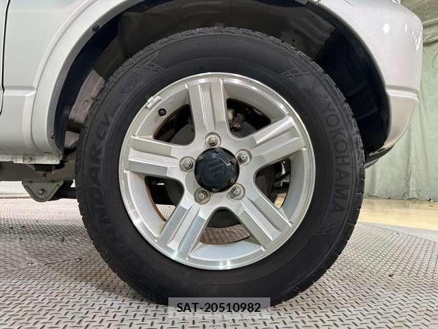 Suzuki JIMNY 2015-09 8849443-24