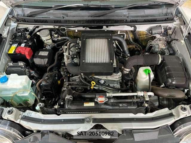Suzuki JIMNY 2015-09 8849443-28