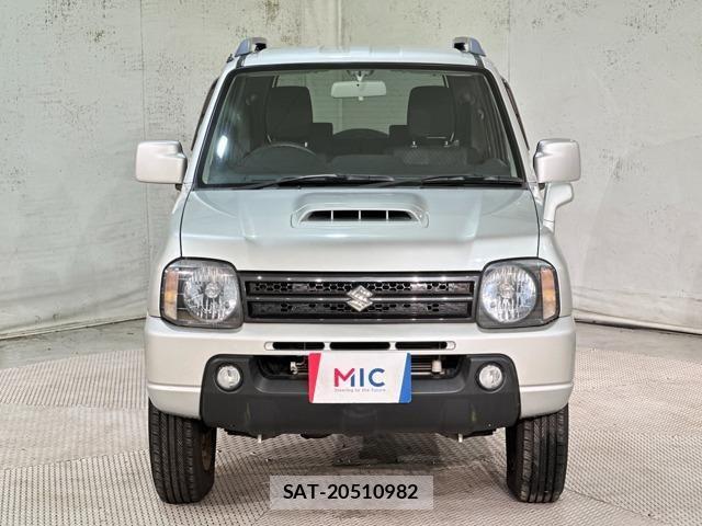 Suzuki JIMNY 2015-09 8849443-2