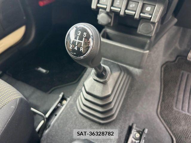 Suzuki JIMNY 2024-06 8871235-5