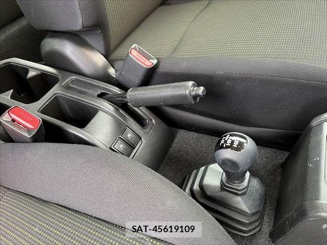 Suzuki JIMNY 2024-10 8871234-29