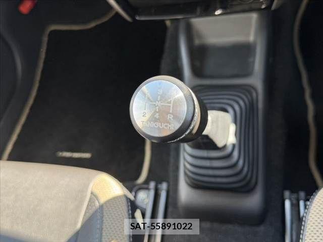 Suzuki JIMNY 2014-12 8880256-3