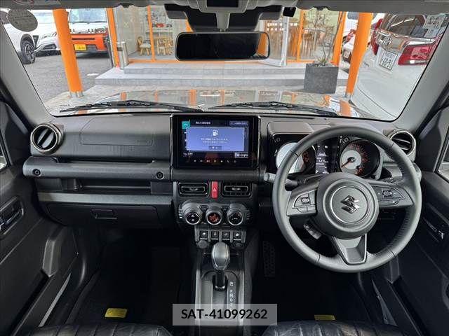 Suzuki JIMNY 2025-12 8880235-1